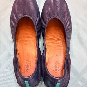 Tieks Navy Blue Leather Flats size 9